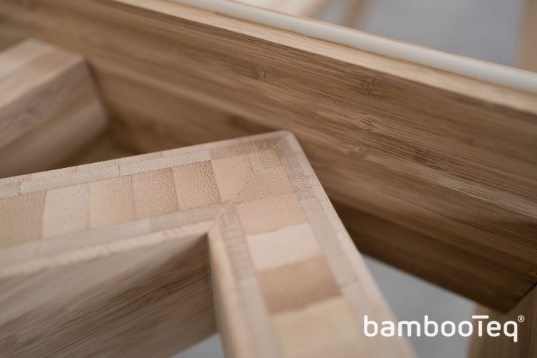 Bamboo table design. Bamboe tafel design.